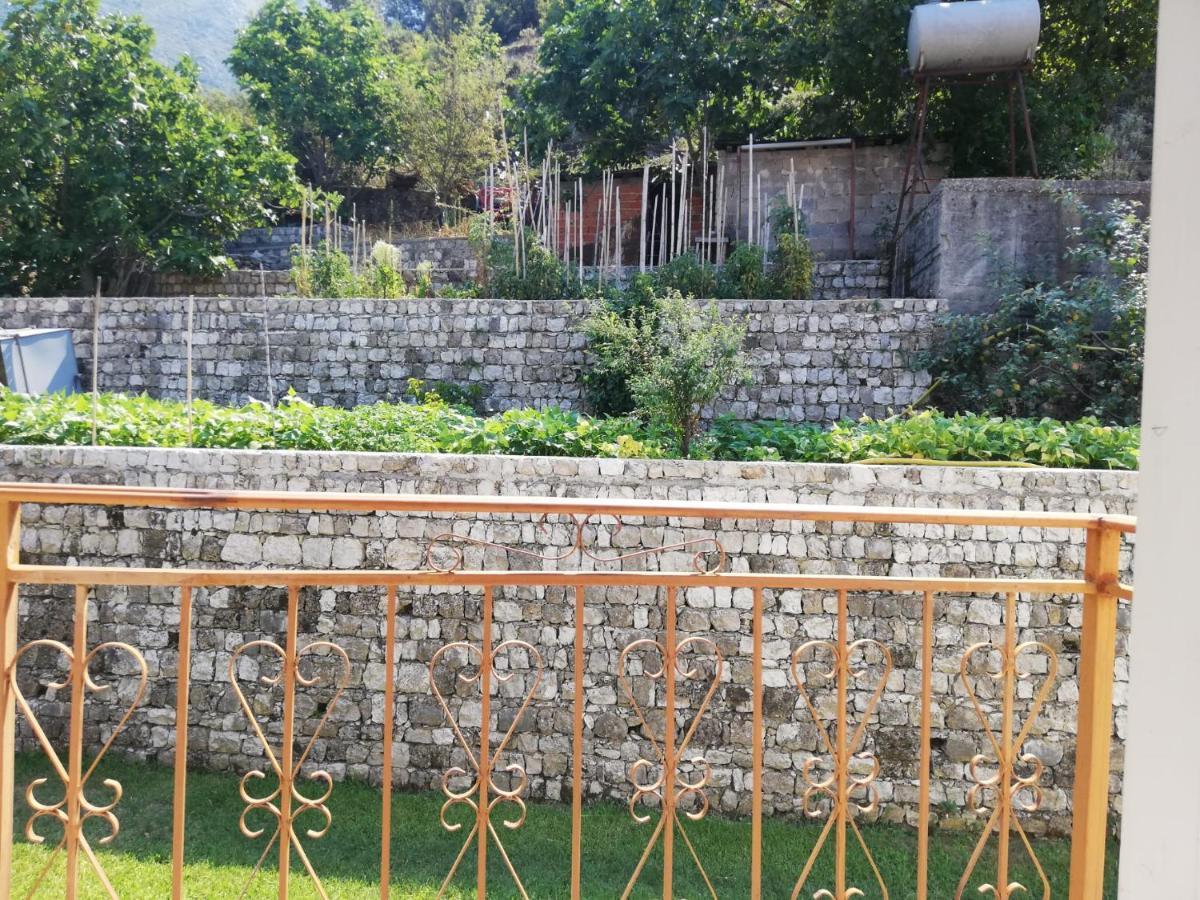 Sinan Moraci Villa Dukat Exterior photo